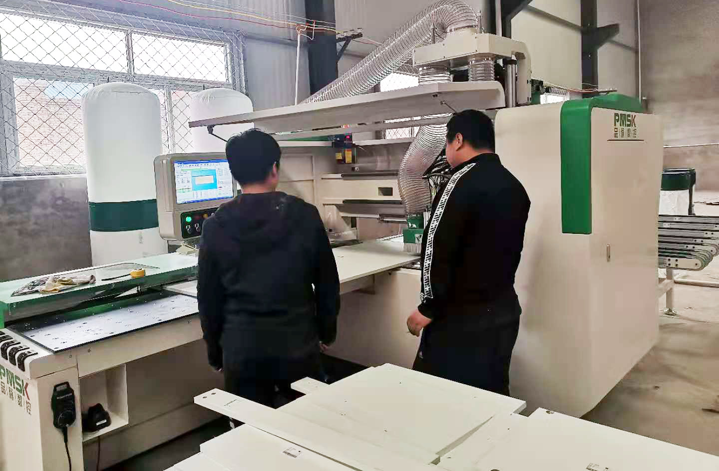 北京市燕郊張總-數(shù)控六面鉆培訓(xùn)完畢，正式...